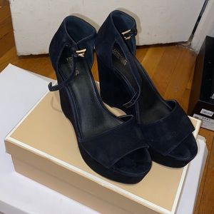 Michael Kors Wedges (velvet)
